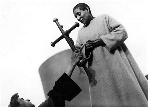  Die Passion der Joan von Arc - Ein Triumph des expressionistischen Filmstil und eine bewegende Darstellung menschlicher Stärke!